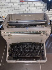 ANTIQUE VINTAGE TYPEWRITER UNDERWOOD BLACK UNTESTED thumbnail