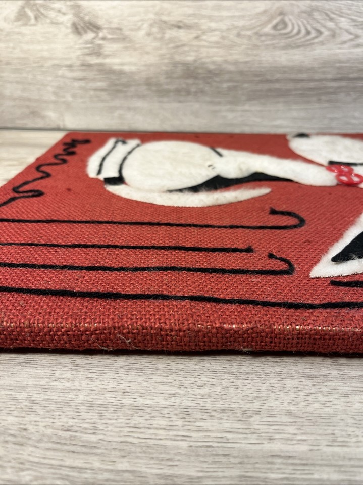 PEANUTS Old School Snoopy Vintage Wall Hanging Yarn and Felt Art MCM