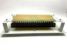 Curtiss Wright QT-U1B Base w/ 20 x Ferraz Shawmut Fuse Holders 30310