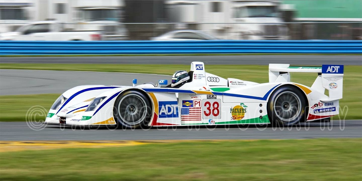 2003 Audi R8 Lmp