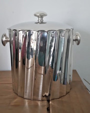 Vintage versilberter Art Deco Stil geriffelte...