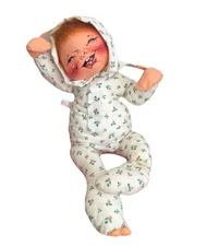Vintage Annalee Doll Christmas Holly Baby Sleeper 1989 White Mobilitee USA
