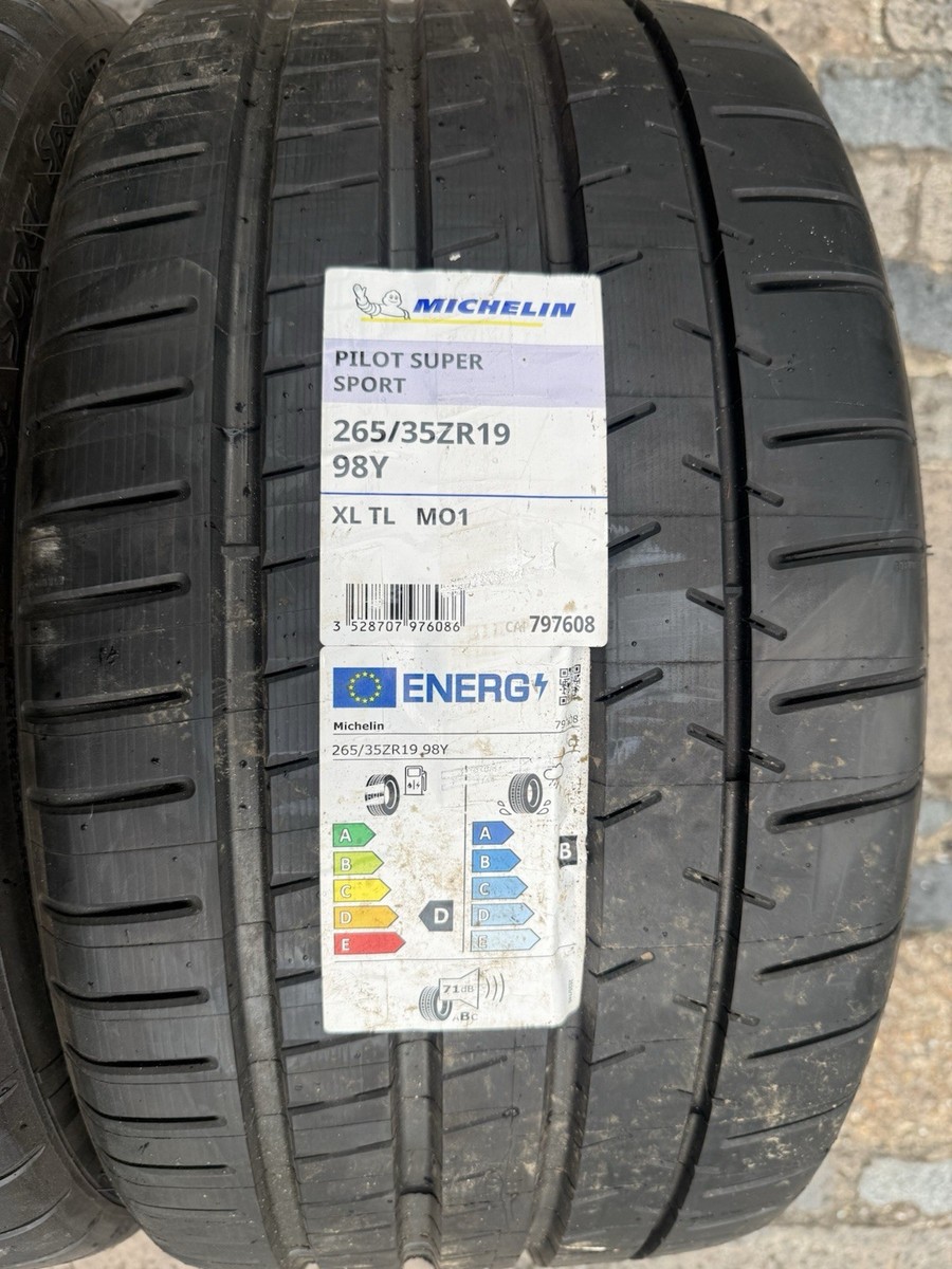 2x Michelin Pilot Super Sport MO1 265 35 19 (98Y) 2653519