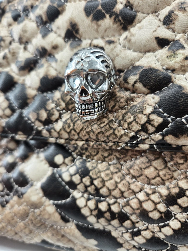 Bolso de Hombro Betsey Johnson Acolchado Leopardo Calavera Cadena o Cartera Bandolera Foto 3 de 4