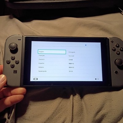 Nintendo Switch HAC-001(-01) 32GB Console with Gray Joy Con