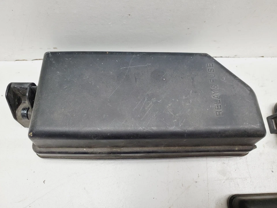 1998 1999 Toyota Avalon engine Relay Fuse Box Lid Top Covers Junction box all 5 - Image 3 of 4