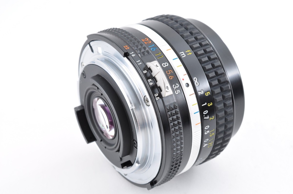 Nikon Ai-s AIS Nikkor 20mm f3.5 Wide Angle Prime Lens from Japan