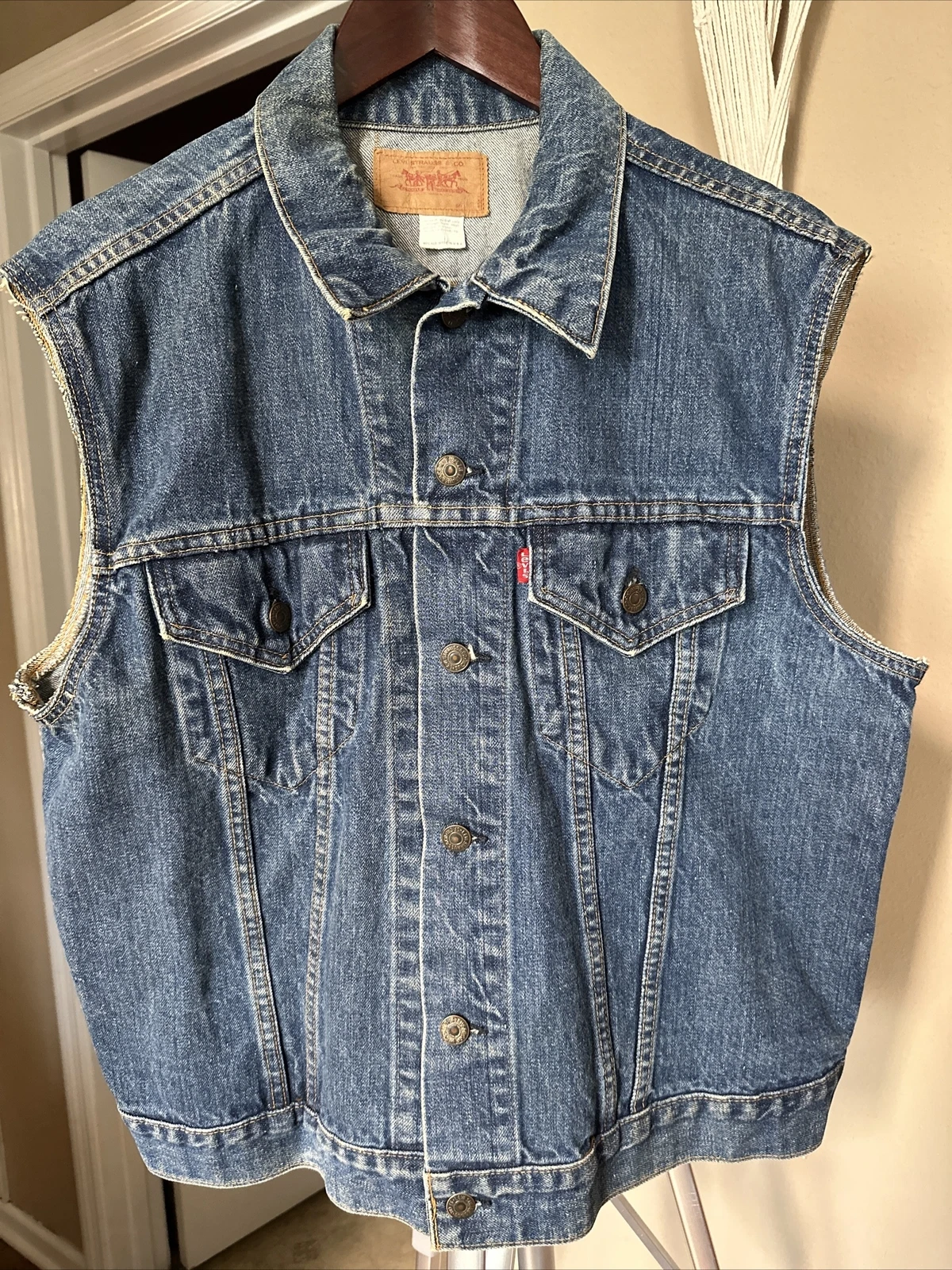 Vtg Mid 60’s-71’ Levi’s Denim 2 Pocket Vest (Sleeves Cut) Size M Made In USA
