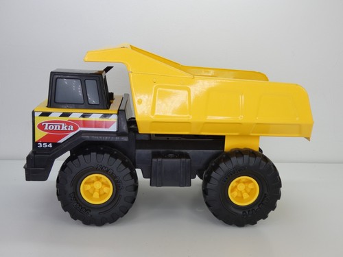 Tonka Hasbro Mighty Dump Truck 354 Tin Metal Caterpillar Toy Model Lorry 2012 - Picture 9 of 14