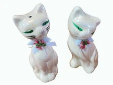 Vintage Artmark White Cat Salt & Pepper Shakers 4.25" Tall