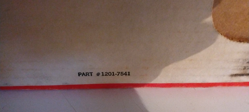 1/16 Allis Chalmers 7040 Tractor Ertl Maroon Belly In The Original Box  - Image 3 of 3