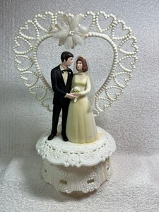 Wilton Wedding Cake Topper 1973 Bride Groom 201-205 MI Hong Kong