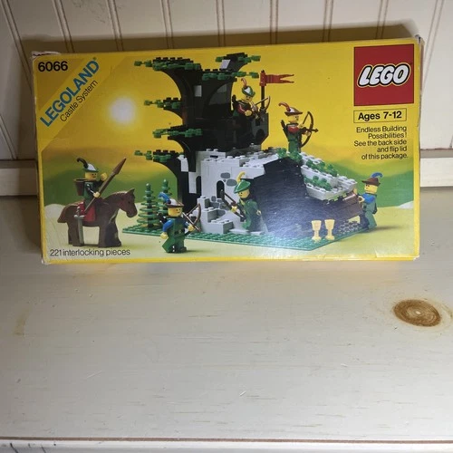 Lego 6066 Castle System  Camouflaged Outpost Set Vintage Manual Box Near Comp