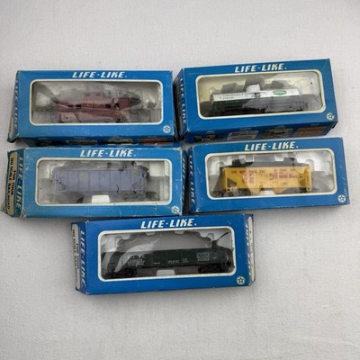 Life-Like HO Scale Freight Car Lot 5 CNW UP D&H EJ&E Union Carbide