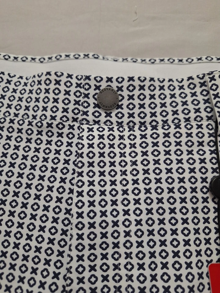 Redvanly Printed Hanover Short 9” Color Bright White/Blue Size Medium NWT - Image 2 of 4