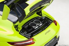 PORSCHE 911 (991.2) GT2 RS WEISSACH PACKAGE ACID GREEN 1/18 MODEL AUTOART 78187