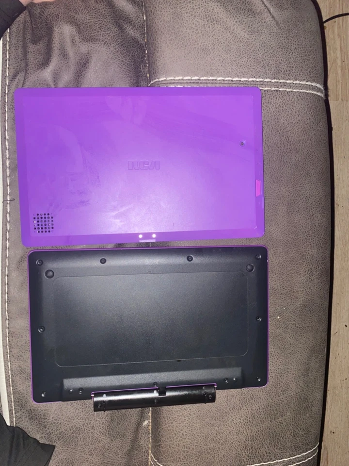 RCA Voyager Pro RCT6773W42KC 16 GB, Wi-Fi, 7 pulgadas - púrpura Foto 4 de 4