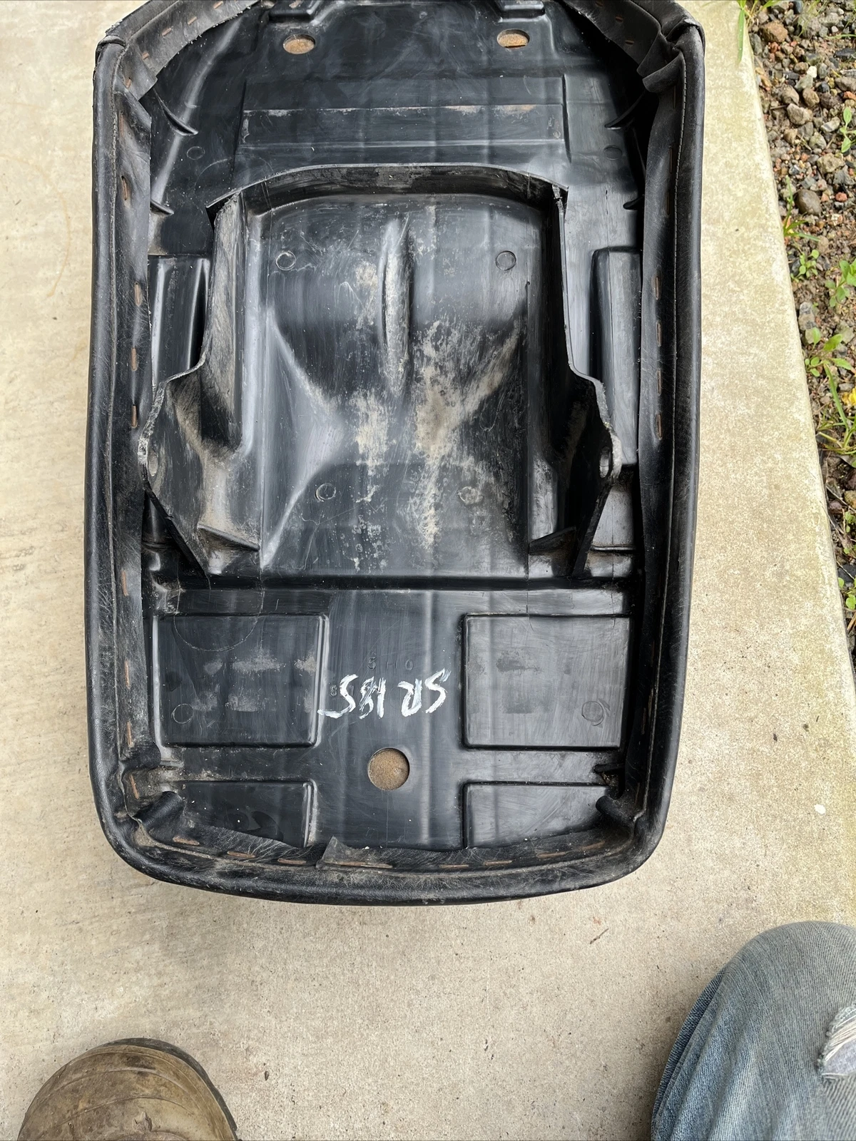 Picture 12 of 24