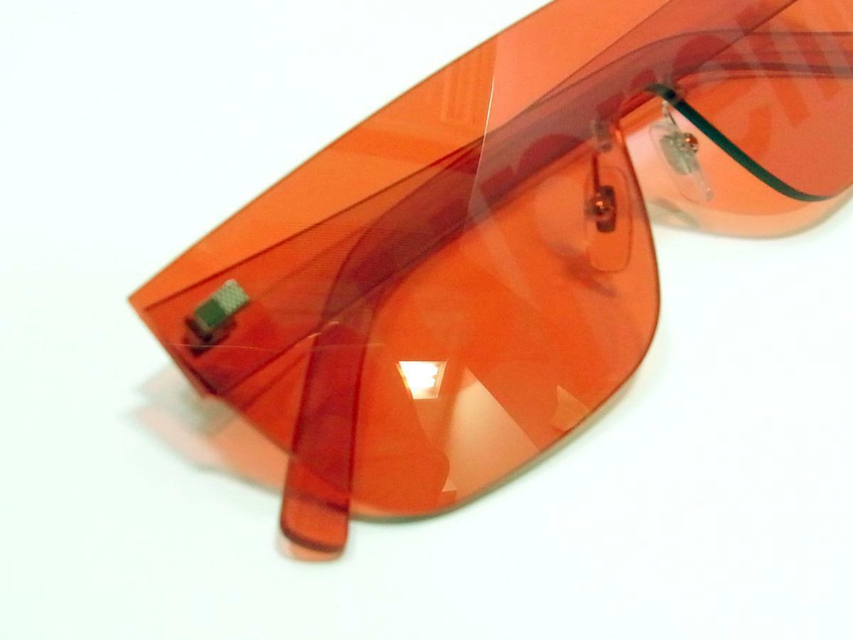 Louis Vuitton x Supreme Red Z0985U City Mask Shield Sunglasses