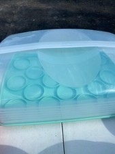 Tupperware Bake N Take 18 Cupcake  Rectangle Cake Carrier-BLUE 3861-A