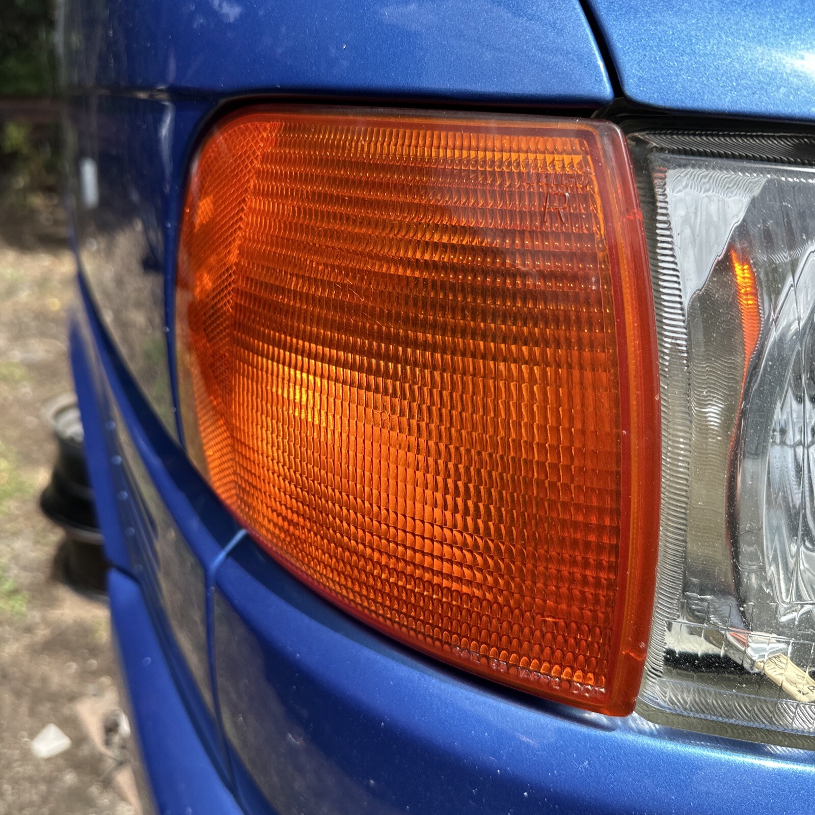 19962003 VOLKSWAGEN EUROVAN FRONT PASSENGER SIDE TURN SIGNAL MARKER