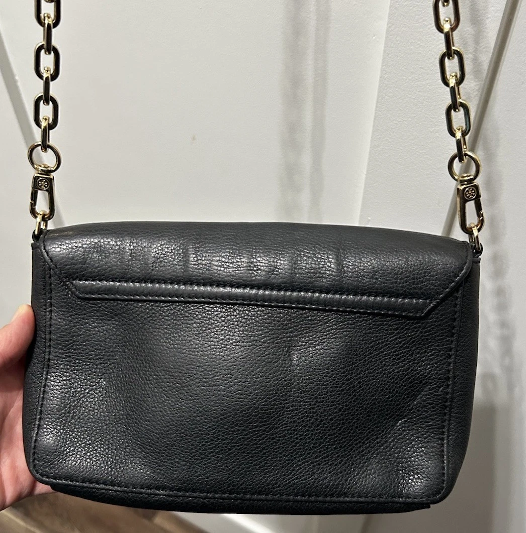 Borsa a tracolla Tory Burch Mercer catena pelle ciottoli nero scuro