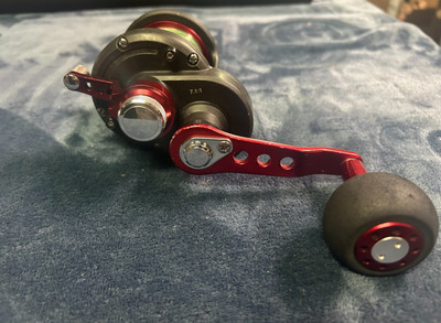 Daiwa Saltist STTLD40HSH Lever Drag Reel