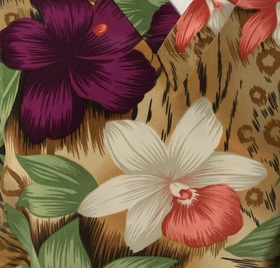 Silky Scrubs Microfiber Medical Floral Tropical Top Thin Soft Sz Small Brown - Image 3 of 4