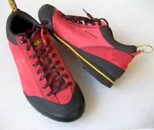 Vasque Rift 7106 Red Trail Shoes Vibram Soles Mens 10.5 M MINT WORN ONCE