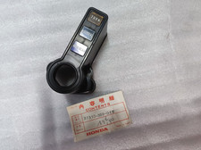 BOITIER / COMMANDE TABLEAU DE BORD NEUF ORIGINE HONDA CB 125 TWIN  A  19.80 €