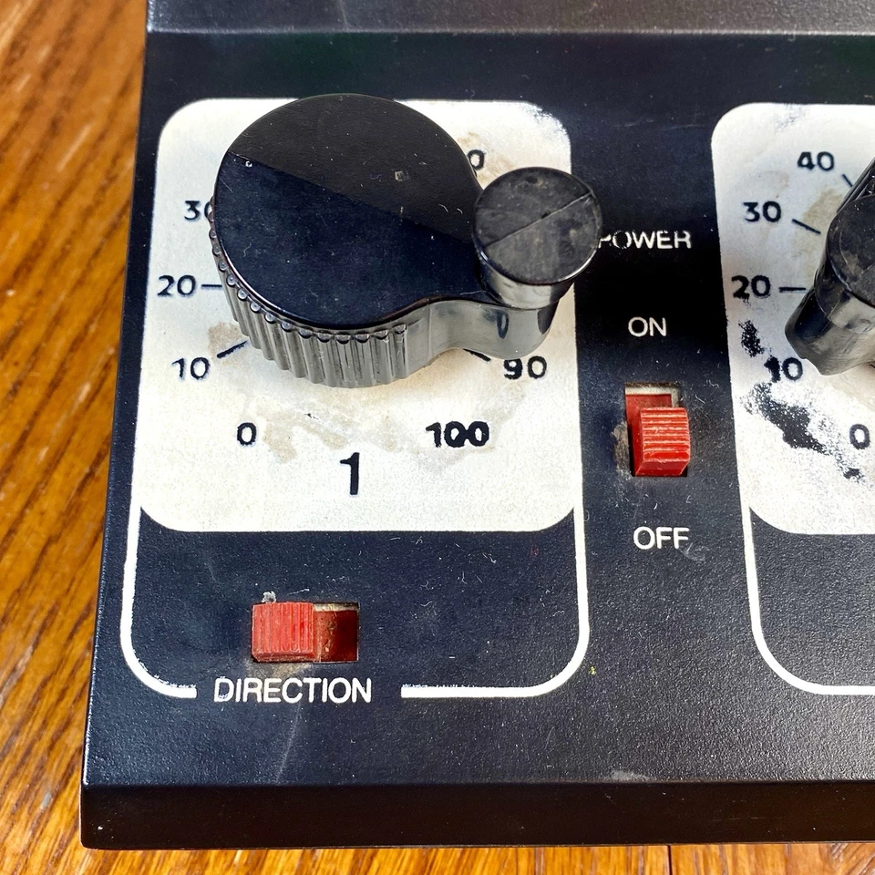 Transformador Controlador Tren Modelo Doble Potencia 2800 MRC Tech II De Colección ~ Hecho en EE. UU. Foto 3 de 4