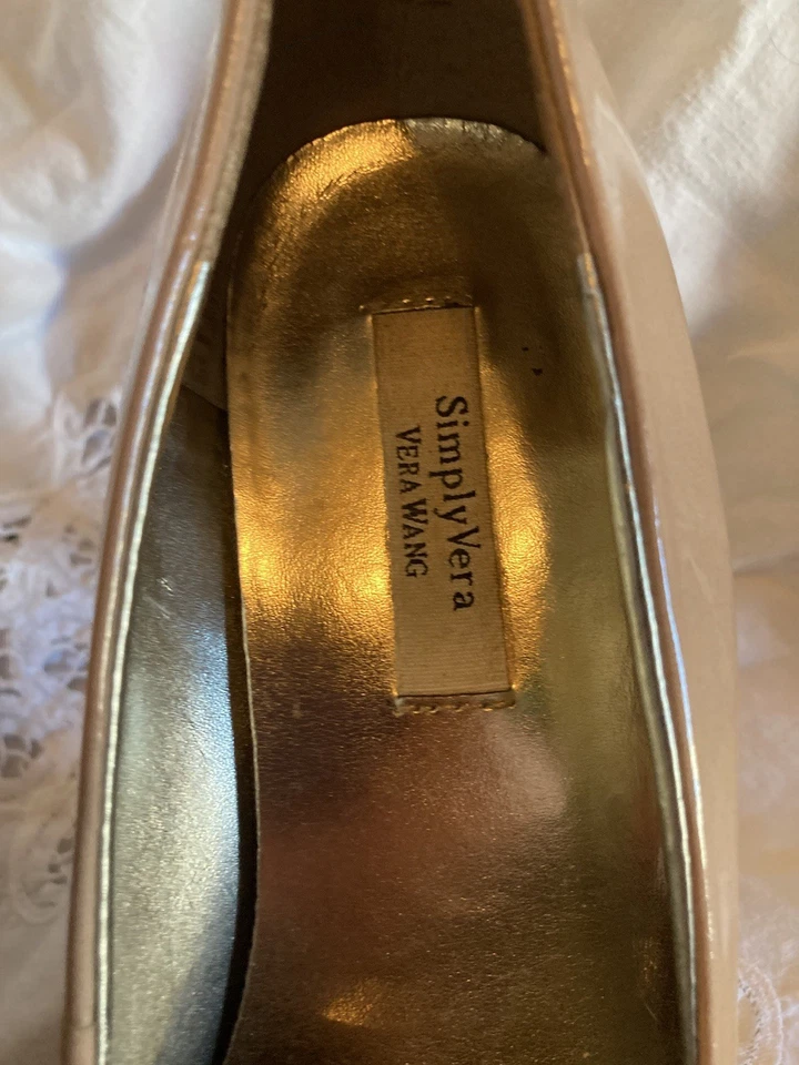 Tacones Vera Wang Dusty Rose charol...talla 6 M Foto 4 de 4