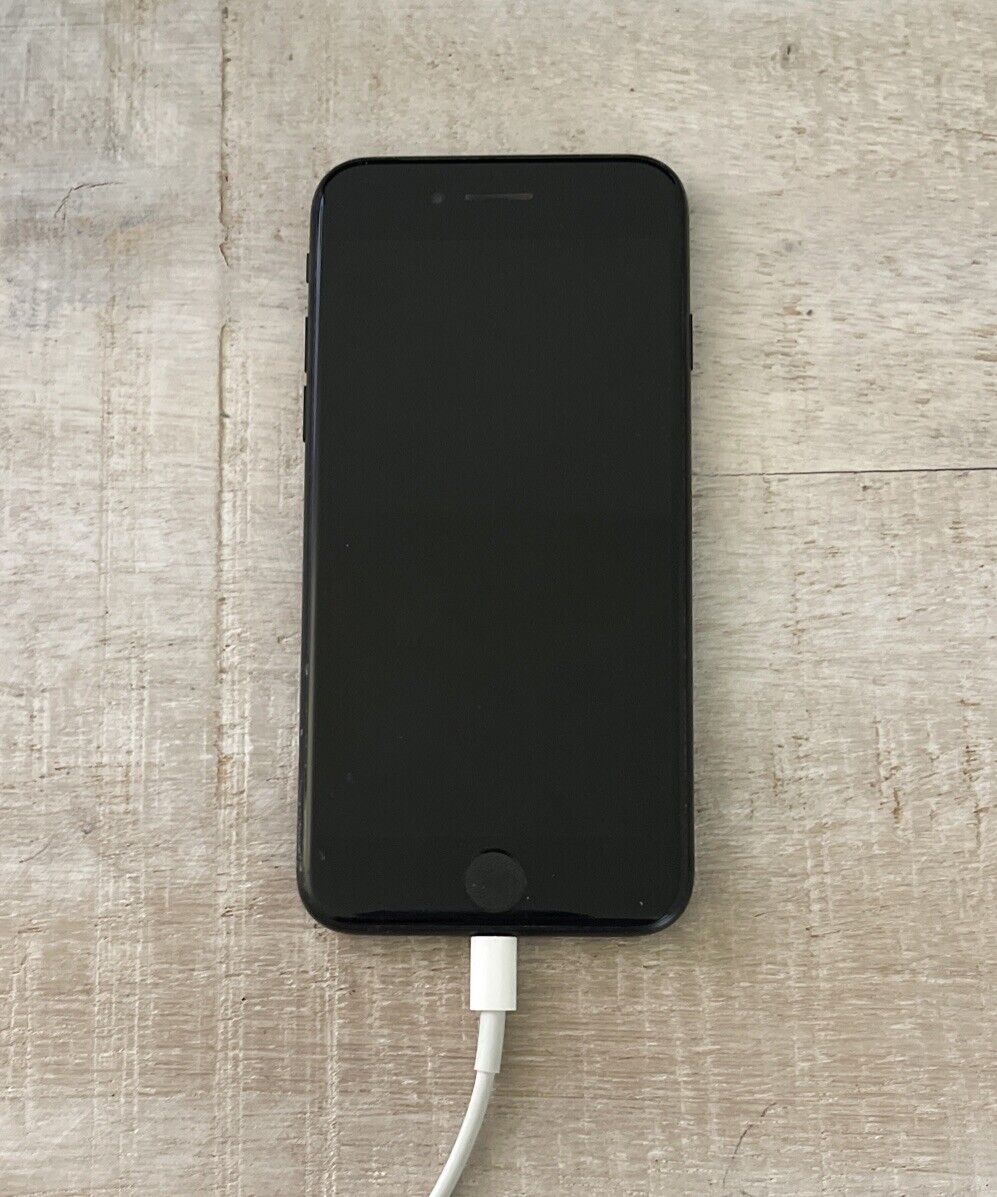 Apple iPhone 7 - 128 GB - Black (Unlocked) (Single SIM) | eBay Apple iPhone 7 - 128 GB - Black (Unlocked) (Single SIM) | eBay
