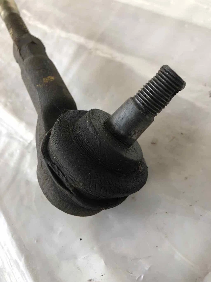 1991 - 2003 FORD ESCORT 2.0L 4 Cylinder Power Steering Gear Rack and Pinion OEM Foto 2 de 4