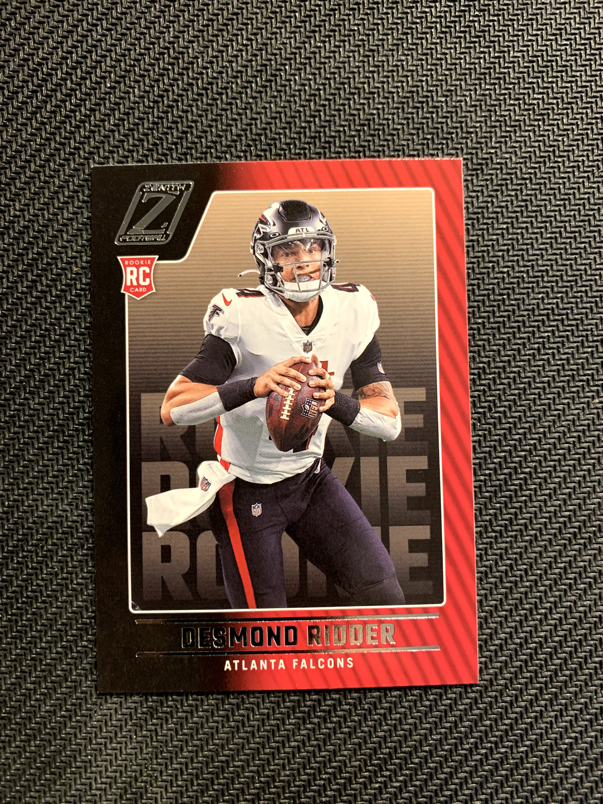 2022 Zenith Desmond Ridder RC #104 Falcons. Great RC