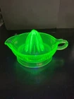 Vintage 1930s Green Depression Glass Juicer Reamer Uranium Vaseline Glows