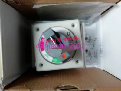 1pcs New LS circuit breaker handle mechanism D-35S