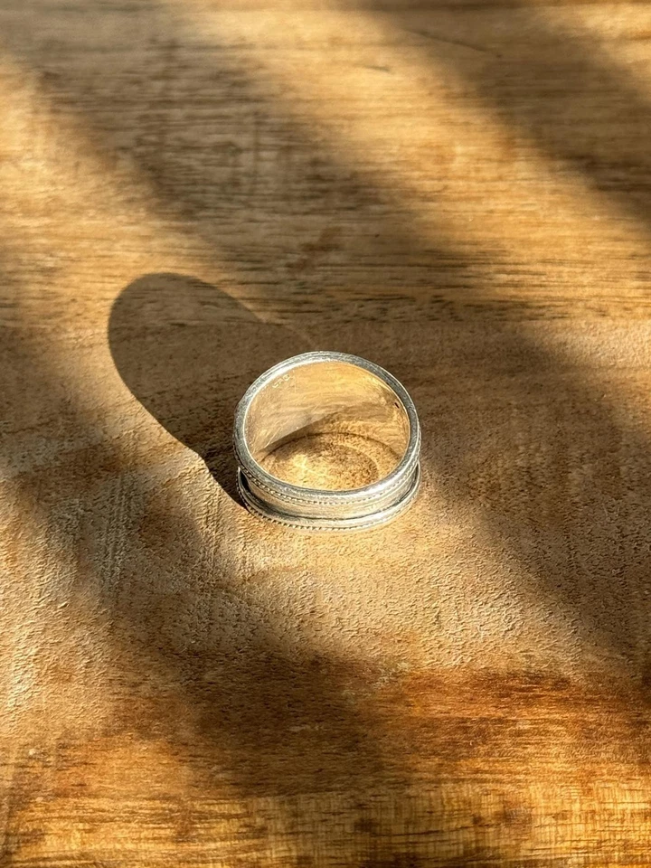 Vintage Sterling Silver Navajo Turquoise Coral Ring Size 4.5 - Image 4 of 4