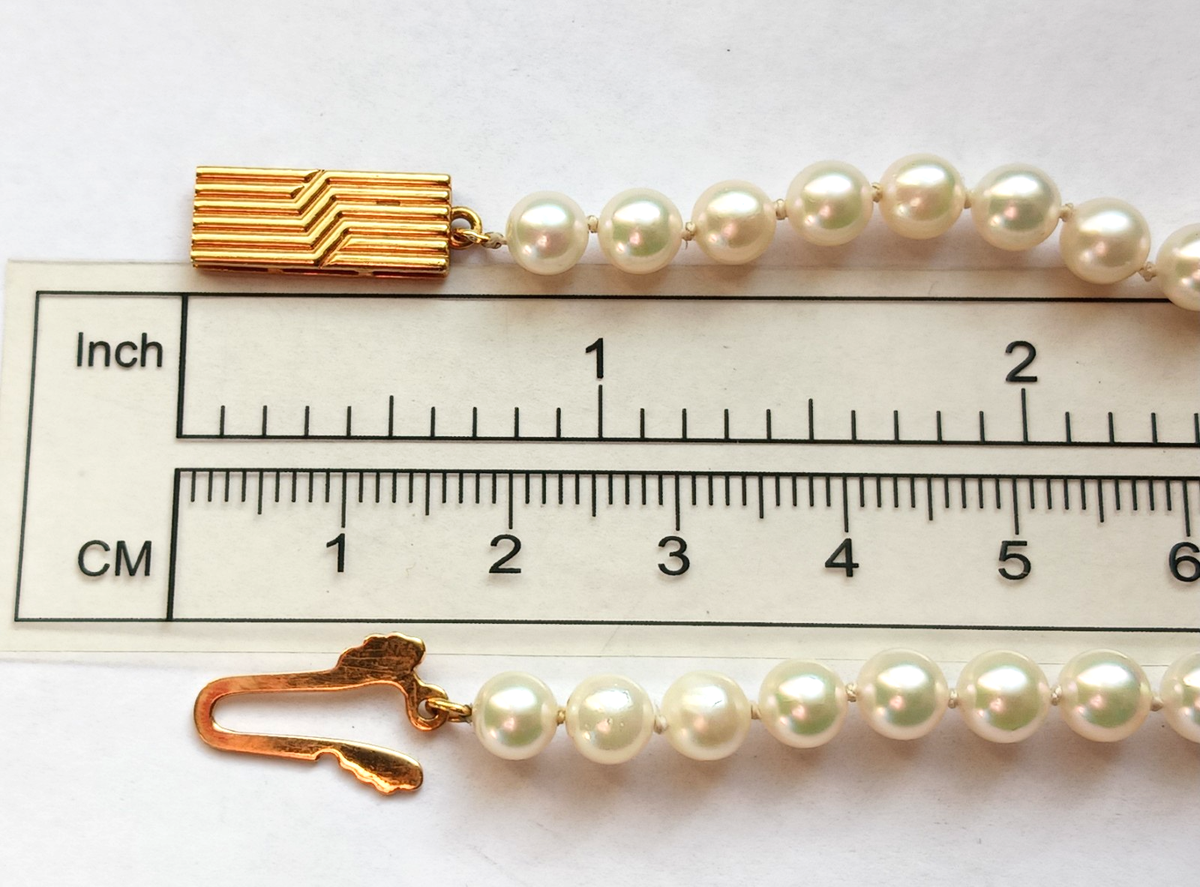 Vintage Mikimoto Pearl Bracelet ~ 18K Gold Clasp ~ 4mm ~ 8 Inches