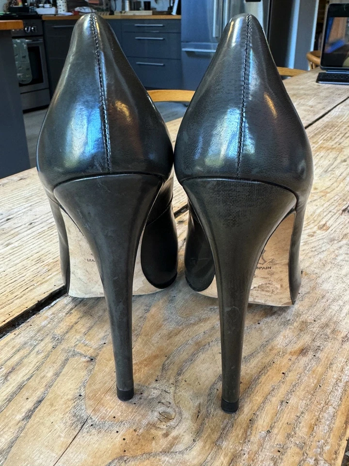 Elegant ALLSAINTS Dark Grey High Shine Leather High Heel SHOES, 38, UK 5 - Image 3 of 4