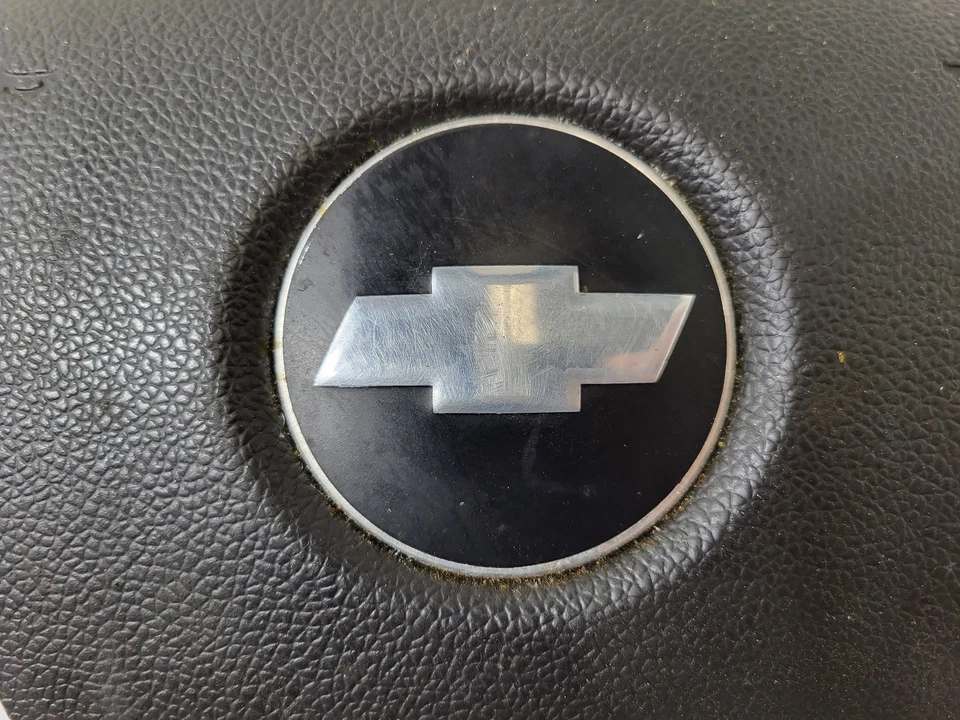 2013 Chevrolet Avalanche 1500 Steering Wheel Airbag OEM LKQ - Image 2 of 4