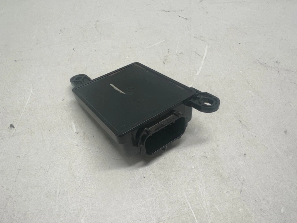 H401169 2003-2006  VOLVO XC90 FRONT SEAT OCCUPANCY SENSOR MODULE 30727565 OEM - Image 4 of 4