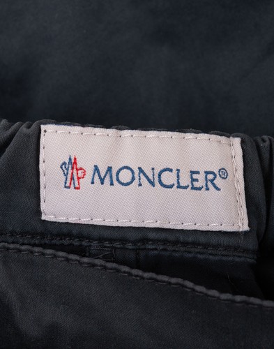 UVP 140 € MONCLER Baby Shorts 6-9M grau Logo Patch Overlay vorne elastischer Bund - Bild 4 von 4