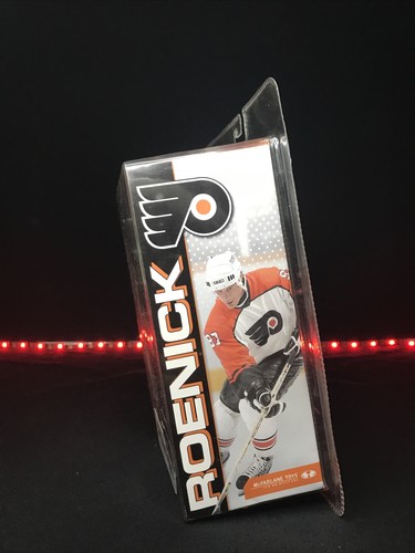 McFarlane Jeremy Roenick Series 4 Flyers Black CHASER Variant Action Figure - Picture 4 of 10