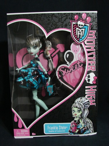 Monster High Frankie Stein Sweet 1600 Doll NEW 2012 Daughter of Frankenstein - Picture 2 of 8