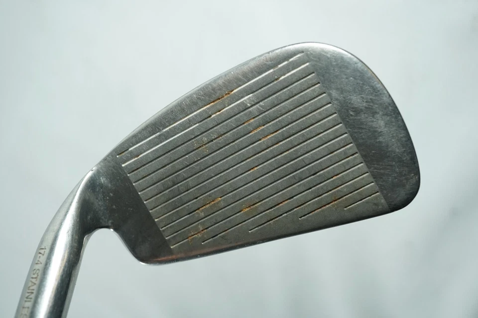 Lynx Parallax Pitching Wedge / Regular Flex Graphite Shaft / New Grip - Image 2 of 4