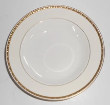 VINTAGE Homer Laughlin Company Georgian Eggshell Viceroy Rimmed Soup Bowl