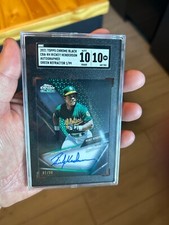 2021 topps chrome black rickey henderson auto SGC 10 green refractor ser # 1/99