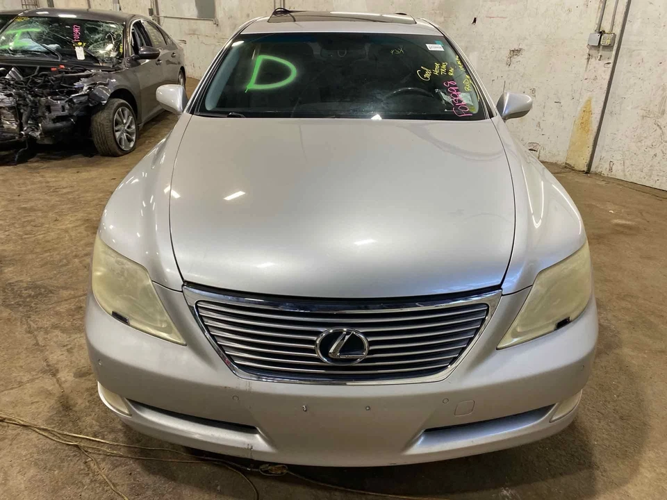 Motor de arranque usado se adapta a: Lexus LS460 2008 tracción trasera grado A Foto 2 de 4