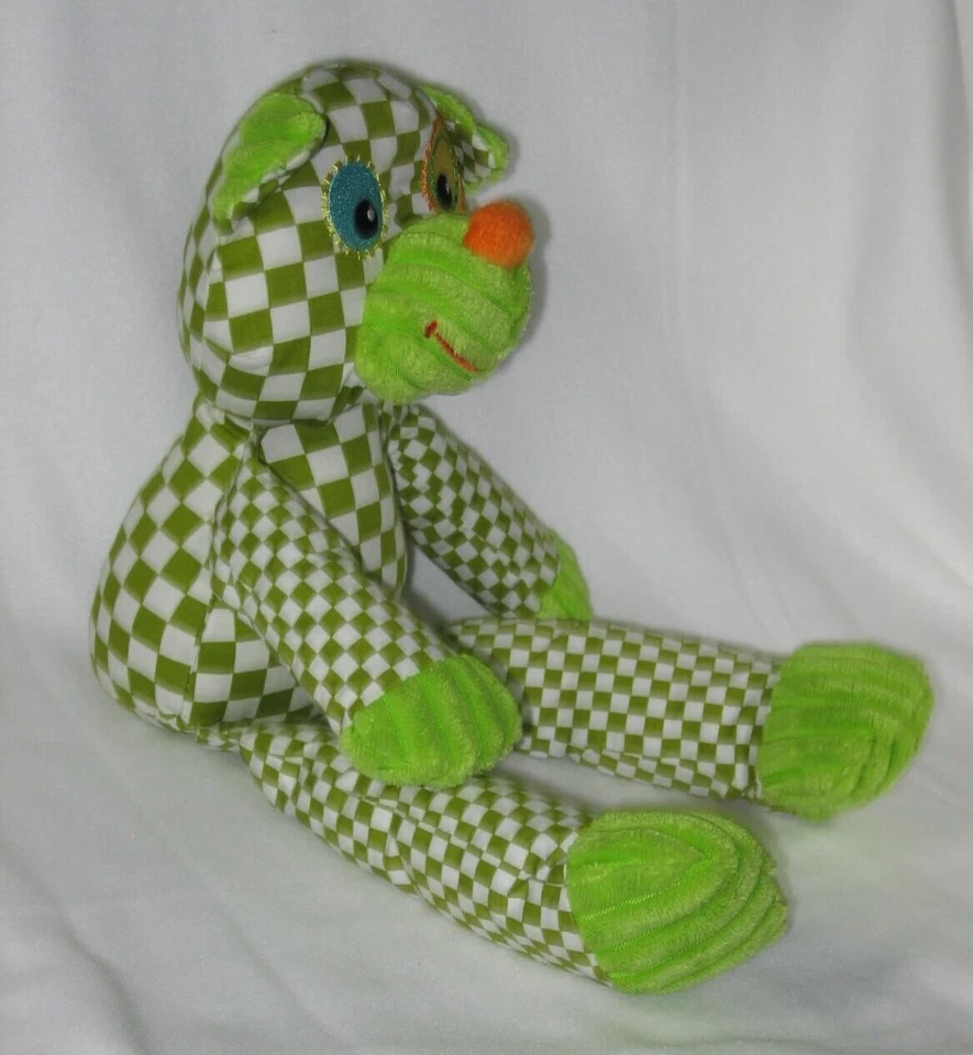 Studio G Check Out Kitty 猫绿绒布格子填充动物 4040344 — 第 4/4 张图片